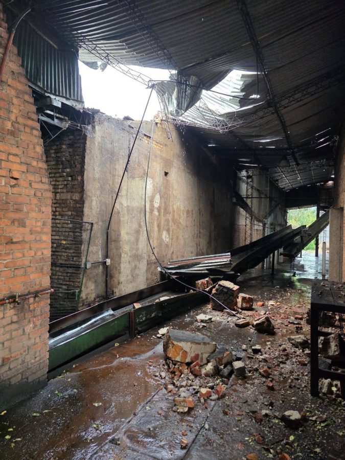 Daños severos, voladuras de techos y cortes de luz tras temporal en 25 de Mayo 3 6 - Danos severos voladuras de techos y cortes de luz tras temporal en 25 de Mayo 6 - 5