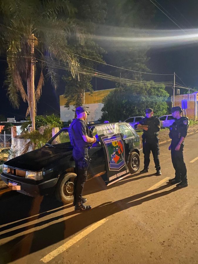 Fuerte operativo fronterizo con cuatro detenidos y tres vehículos recuperados 2 4 - Fuerte operativo fronterizo con cuatro detenidos y tres vehiculos recuperados 4 - 3