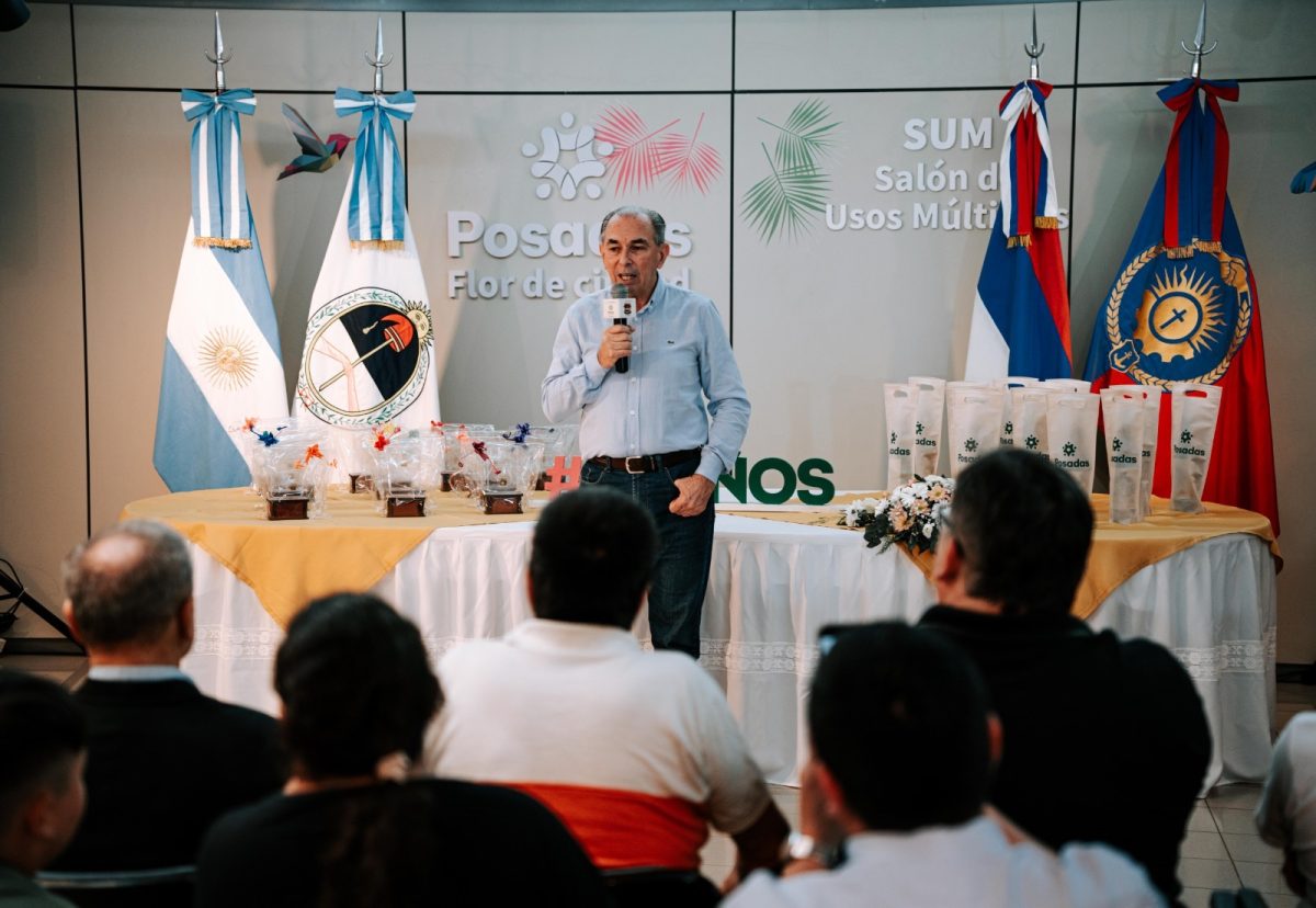 HOMENAJE A EMPLEADOS 6 - 9