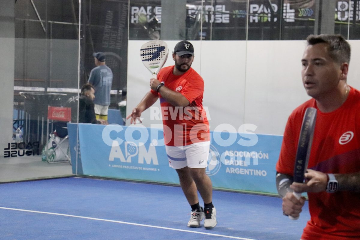 Posadas vive a pleno el Panamericano de Pádel y se posiciona como ciudad de eventos 4 8 - IMG 20251107 WA0079 - 7