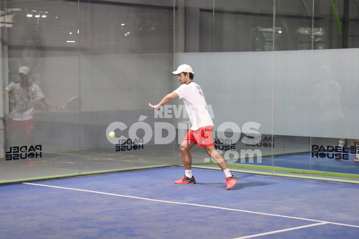 Posadas vive a pleno el Panamericano de Pádel y se posiciona como ciudad de eventos 2 4 - IMG 20251107 WA0088 - 3