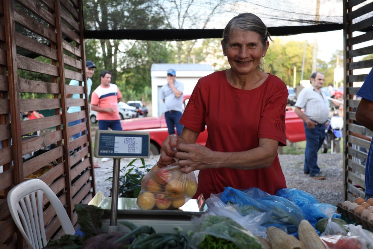 Passalacqua encabezó la apertura de la 8° Fiesta de las Frutas Tropicales en Almafuerte 9 18 - IMG 20251130 WA0012 - 17