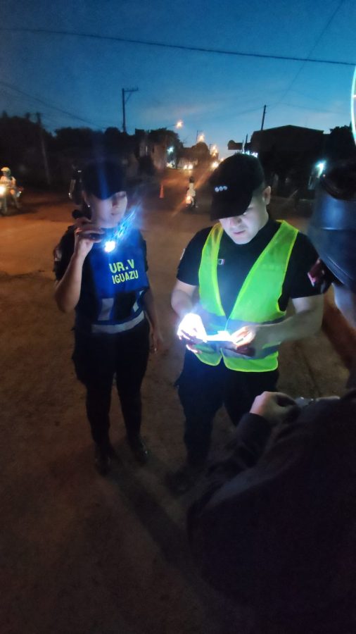 Imputaron al joven que embistio a un policia durante un control vehicular en Iguazu 8 - 11