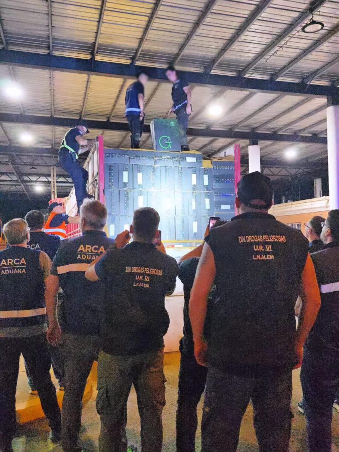 Incautan 100 mil atados de cigarrillos valuados en más de $260 millones sobre la ruta 14 3 6 - Incautan 100 mil atados de cigarrillos valuados en mas de 260 millones sobre la ruta 14 4 - 5