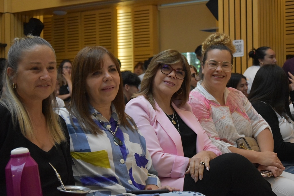 Inició en la Legislatura misionera el primer Parlamento de Educación Disruptiva del país 1 2 - Inicio en la Legislatura misionera el primer Parlamento de Educacion Disruptiva del pais 7 - 1