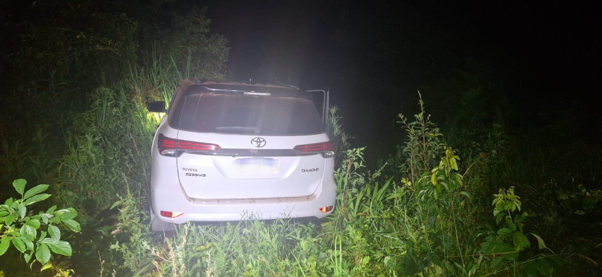 Interceptaron a una camioneta contrabandista con cigarrillos valuados en 100 millones en Eldorado 3 - 1