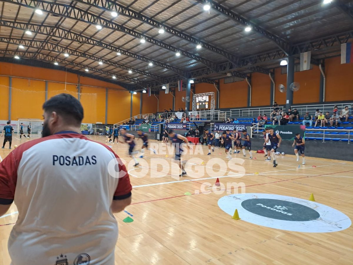 Nacional de Selecciones de Futsal: tras empatar en el debut, Posadas enfrenta hoy a Bariloche 3 6 - Nacional de Selecciones de Futsal tras empatar en el debut Posadas enfrenta hoy a Bariloche 3 - 5