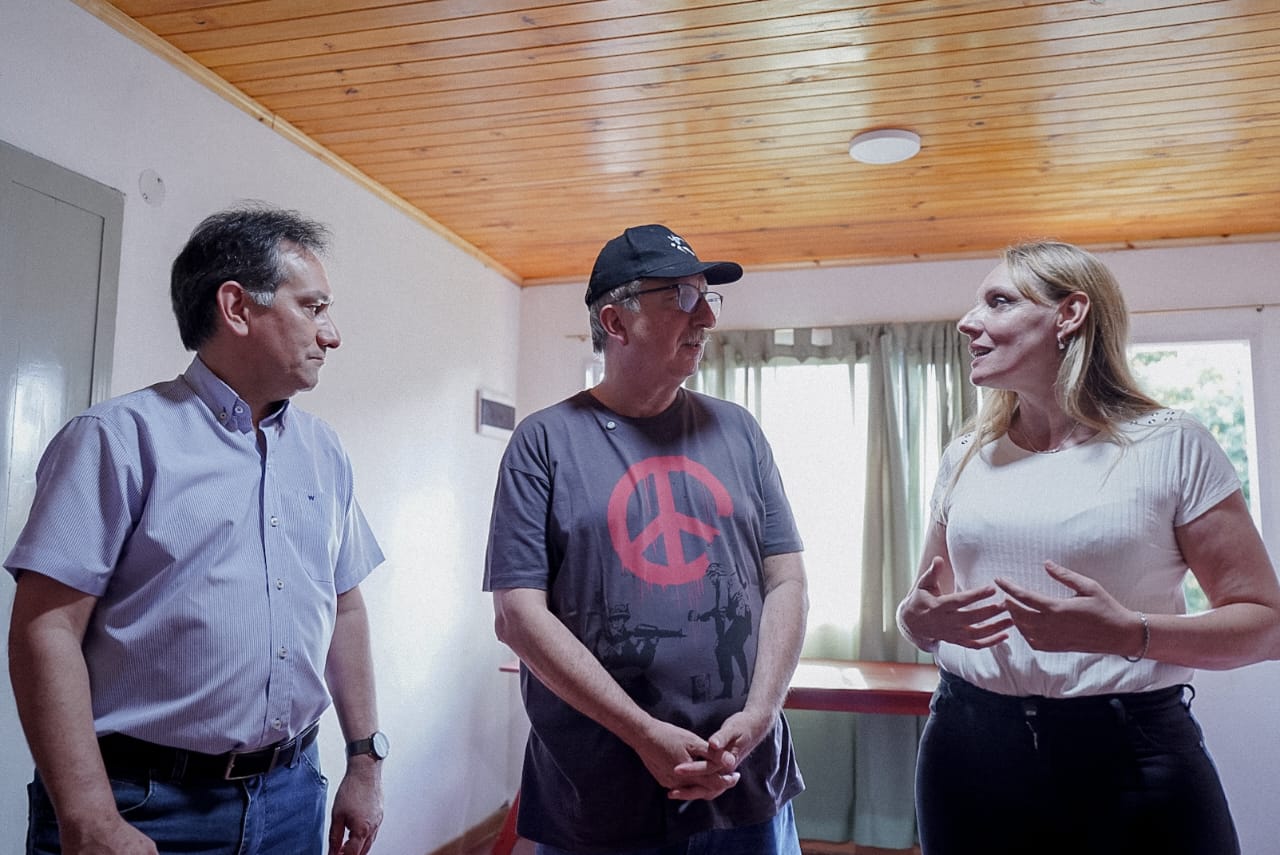 Passalacqua encabezo la primera entrega del banco de herramientas en Montecarlo 3 - 23