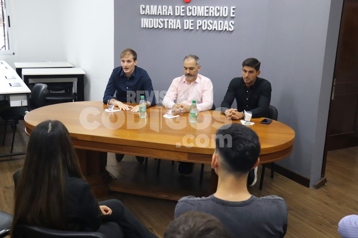 Posadas apuesta al embellecimiento comercial como estrategia de atracción turística