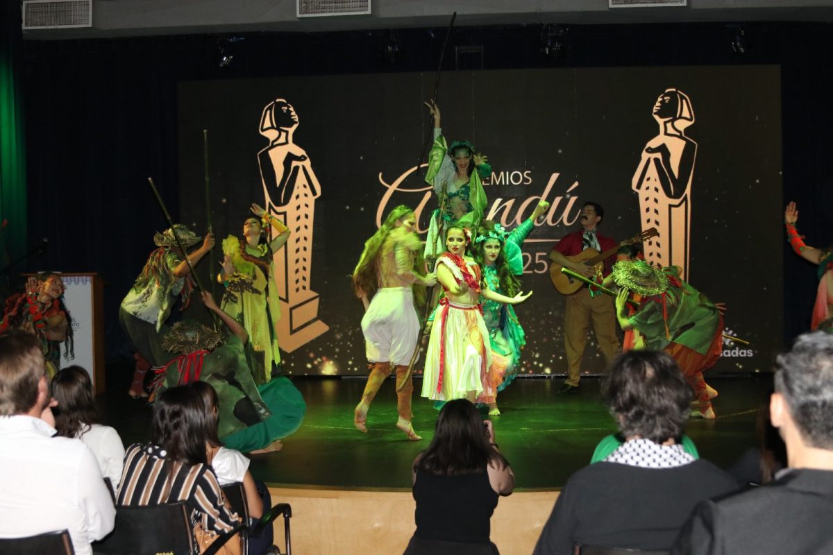 Cultura posadeña de gala: se entregaron los Premios Arandú con homenaje a Ramón Ayala 1 2 - Premios arandu posadas 1 - 1