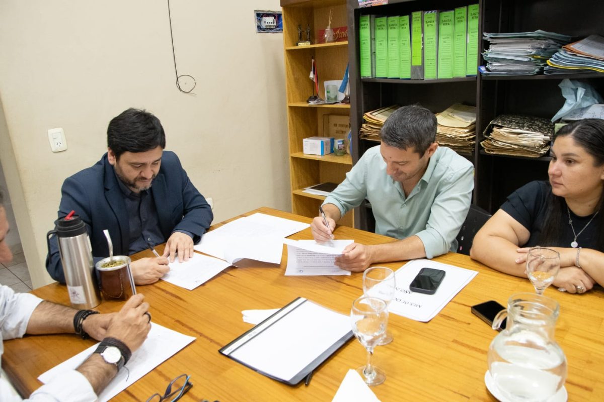 San Javier y la UNaM trabajan juntos para acercar la universidad a los jovenes 2 - 5