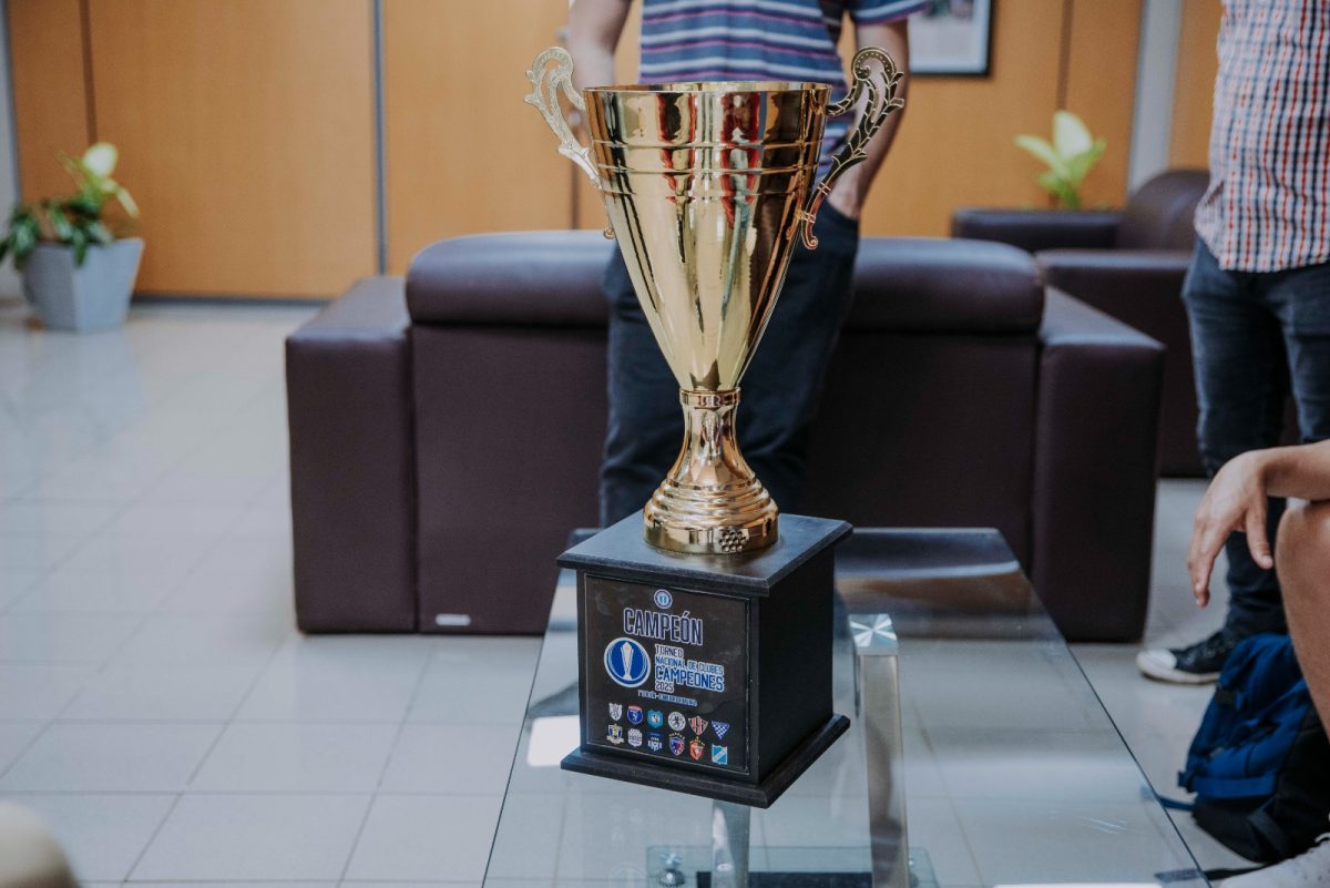 Stelatto recibió a Telecentro Tacuarí tras la consagración en el nacional de futsal 1 2 - Stelatto recibio a Telecentro Tacuari tras la consagracion en el nacional de futsal 10 - 1