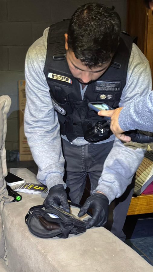 Desmantelaron kiosco narco en Aristóbulo: hay un detenido 2 4 - WhatsApp Image 2025 11 01 at 11.54.23 - 3