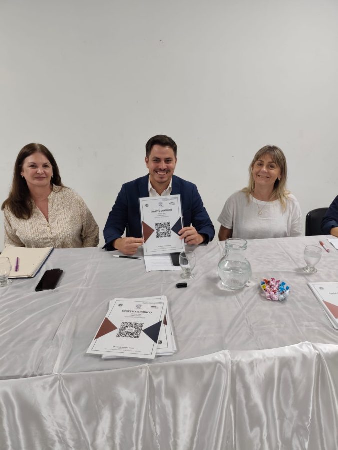 La Legislatura capacitó a concejales del Norte y el Alto Paraná sobre el Digesto Jurídico 3 6 - WhatsApp Image 2025 11 14 at 19.27.40 - 5