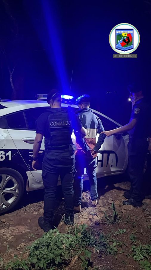 Cuatro detenidos, vehículos secuestrados y bienes robados recuperados tras operativos policiales 3 6 - WhatsApp Image 2025 11 28 at 10.16.35 - 5