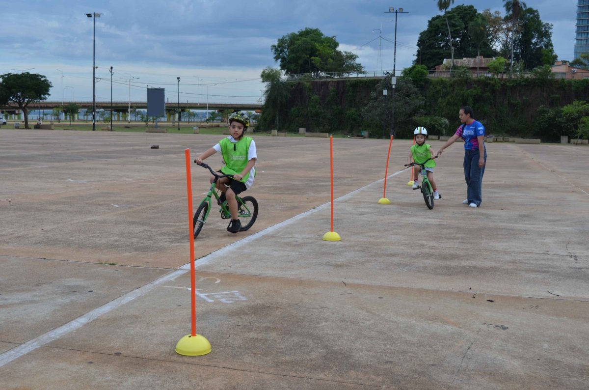 Niños y niñas volvieron a disfrutar de una nueva jornada de “Biciescuelas Argentinas” en Posadas 5 10 - bicicletas en posadas 5 - 9