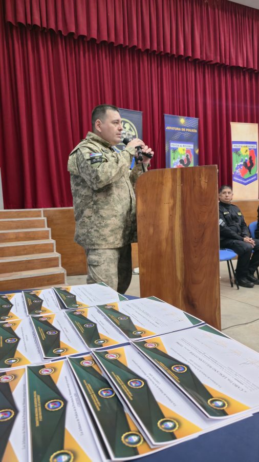 La Policía formó a 28 nuevos instructores en defensa y uso racional de la fuerza 3 6 - capacitaciones a policias 5 - 5