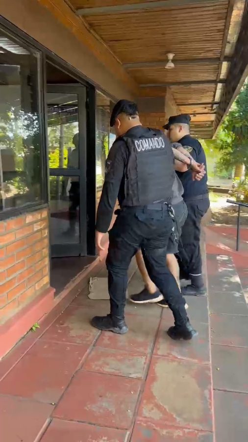 Intentaba impulsar una protesta por inseguridad en Villa Cabello y era buscado por el robo a una iglesia 1 2 - detenido en villa cabello 2 - 1