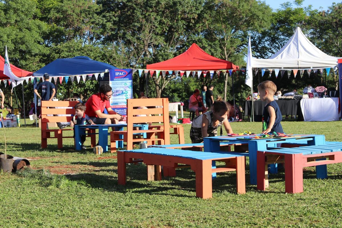 Posadas celebró su primera Expo Sustentable con fuerte apoyo de emprendedores y vecinos 4 8 - expo sustentables 5 - 7