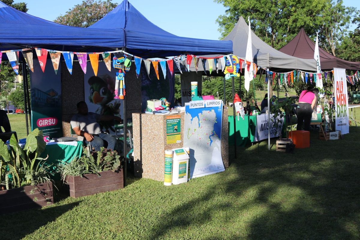 Posadas celebró su primera Expo Sustentable con fuerte apoyo de emprendedores y vecinos 6 12 - expo sustentables 7 - 11