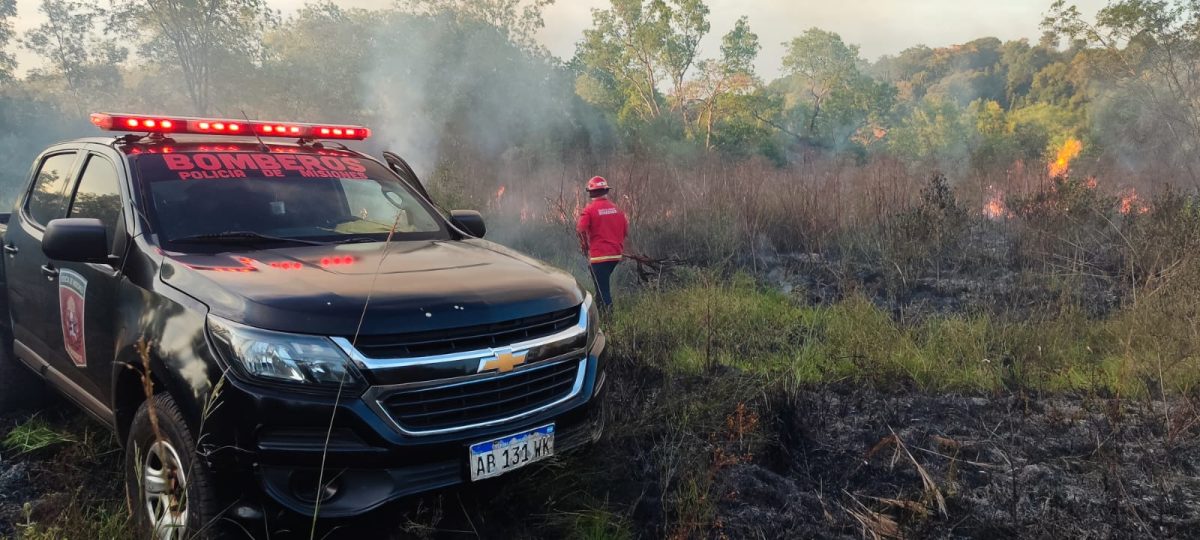 Incendio de malezas en Santa Ana afectó cinco hectáreas 1 2 - incendio santa ana 2 - 1