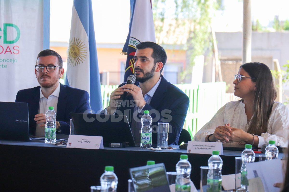 Jair Dib sobre sesionar en los barrios: “Es positivo para la gestión y la política»