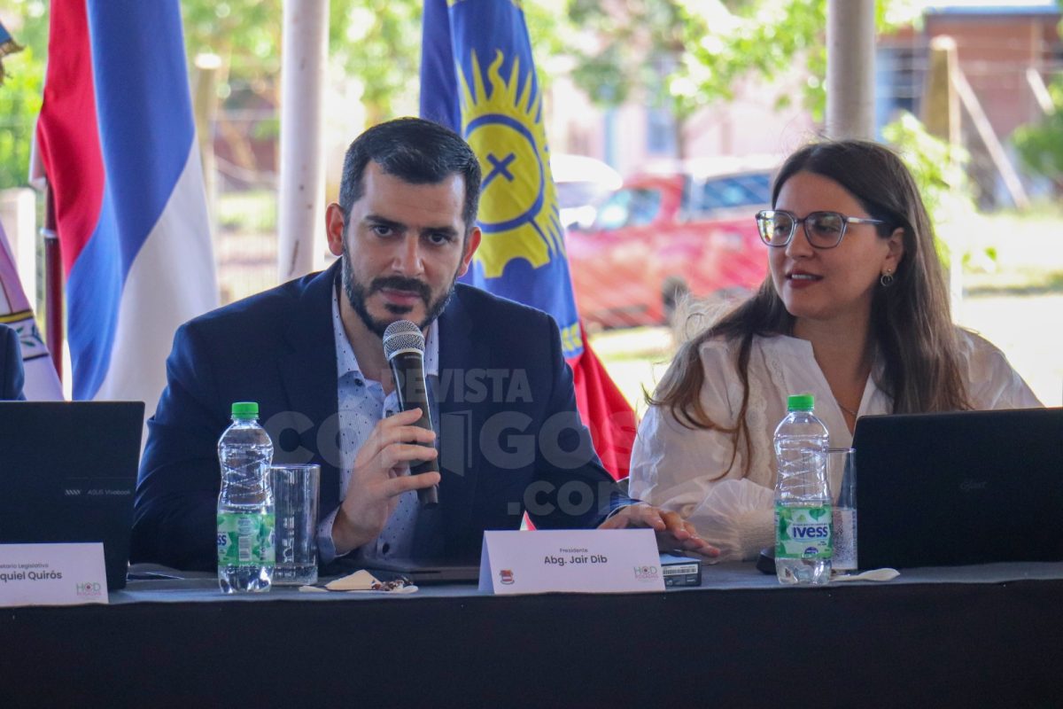 Jair Dib sobre sesionar en los barrios: “Es positivo para la gestión y la política" 5 10 - jair dib concejo posadas 5 - 9