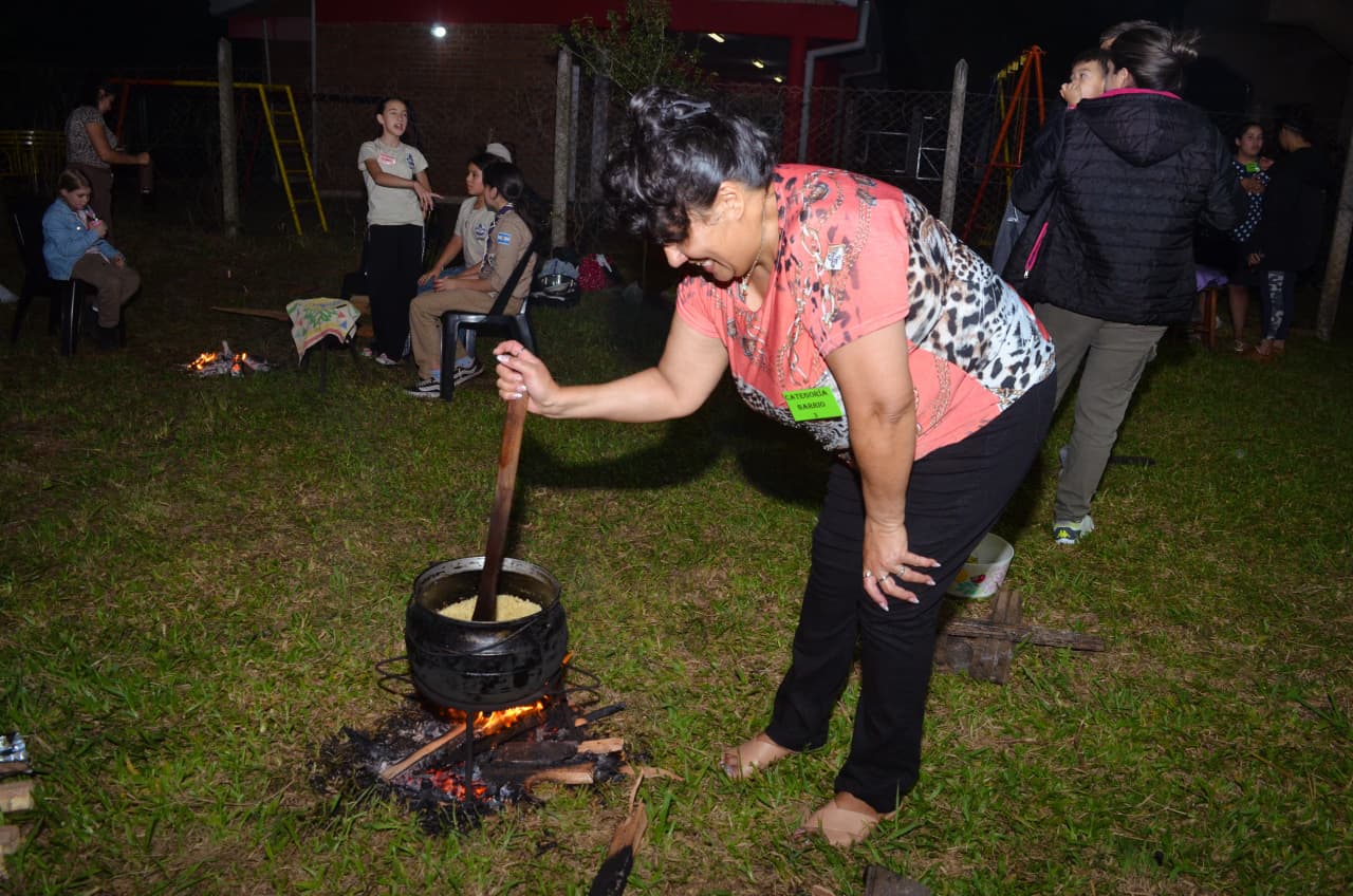 Montecarlo vivió a pleno la 37ª edición del Festival Provincial del Reviro y la Cultura Popular 4 8 - montecarlo fiesta del reviro 9 - 7