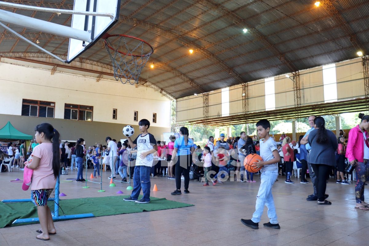 operativo en que te puedo ayudar 17 - 33