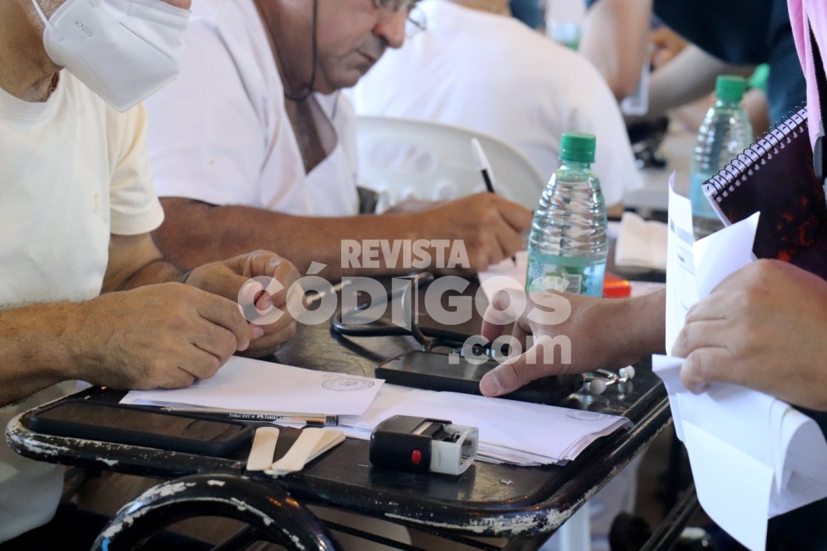 operativo en que te puedo ayudar 7 - 13