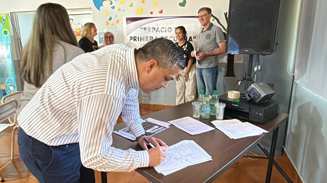 Campo Grande sumó nuevos espacios de "Primera Escucha" frente al consumo problemático 2 4 - primera escucha campo grande 3 - 3