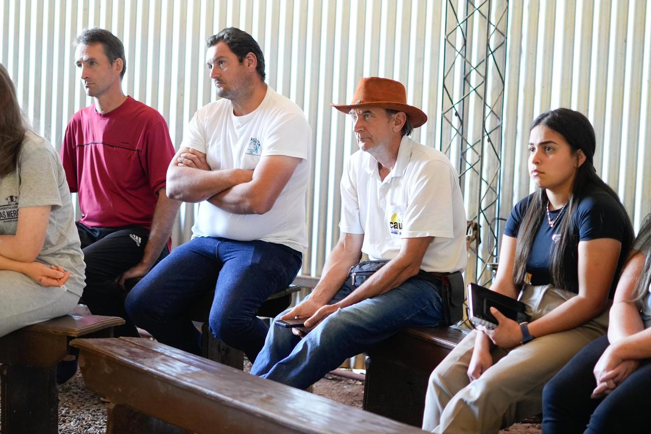 Spinelli impulsa capacitaciones en la Cuenca Lechera del Alto Uruguay 5 10 - spinelli cuenca lechera 1 - 9