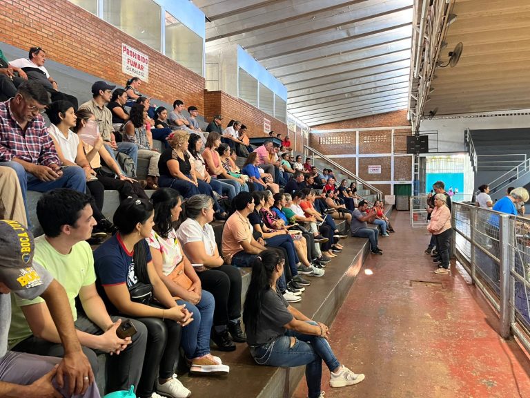 Capacitan al personal de servicio del CGE en prevención de adicciones