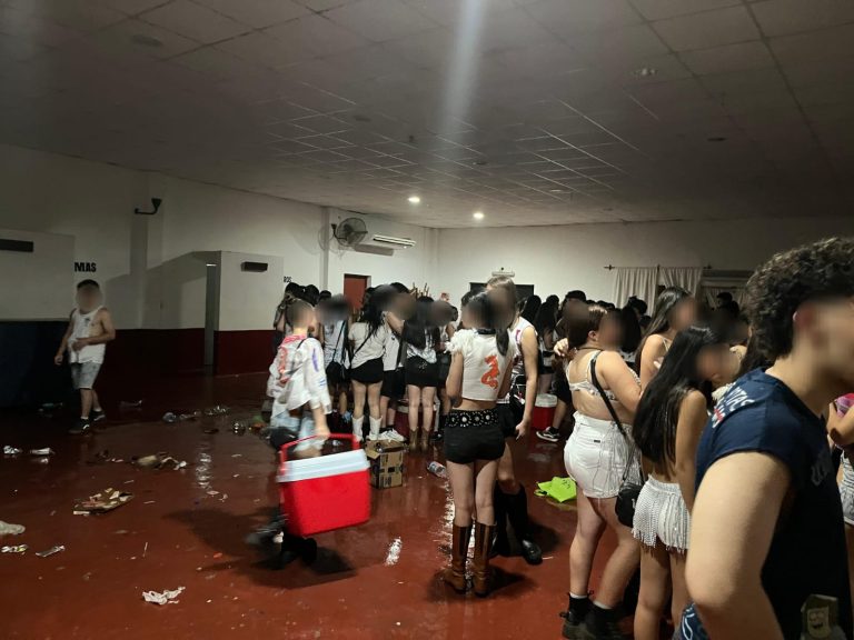 Clausuran una fiesta clandestina y un local nocturno por permitir el consumo de alcohol a menores