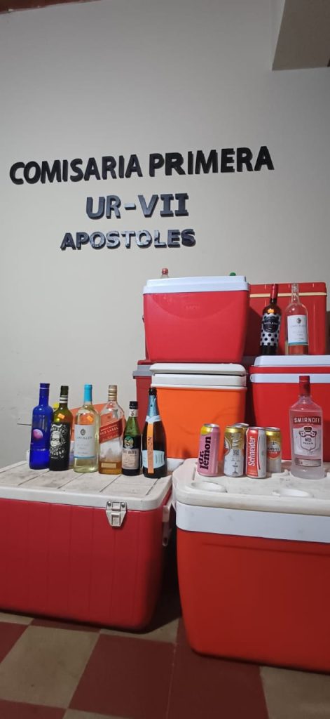 Clausuran una fiesta clandestina y un local nocturno por permitir el consumo de alcohol a menores 4 - 9