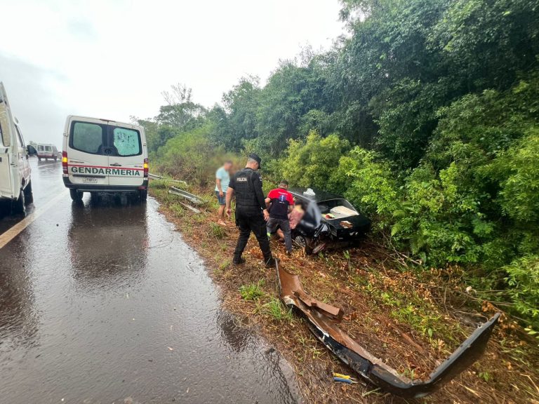 Dos mujeres fueron hospitalizadas tras despistar en Santa Ana