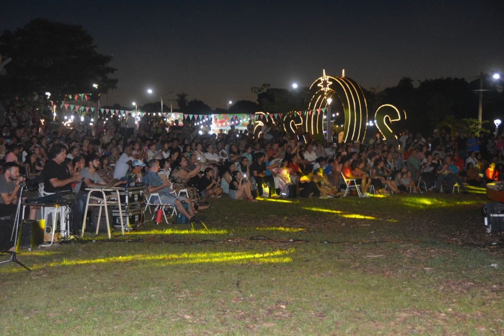 La Escuela Municipal de Danzas cerró el año con un gran espectáculo en el Parque de las Fiestas 2 4 - La Escuela Municipal de Danzas cerro el ano con un gran espectaculo en el Parque de las Fiestas 7 - 3