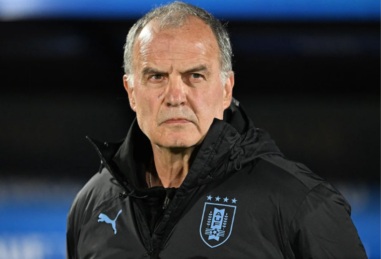 La FIFA obligará a Uruguay a quitar dos estrellas de su escudo