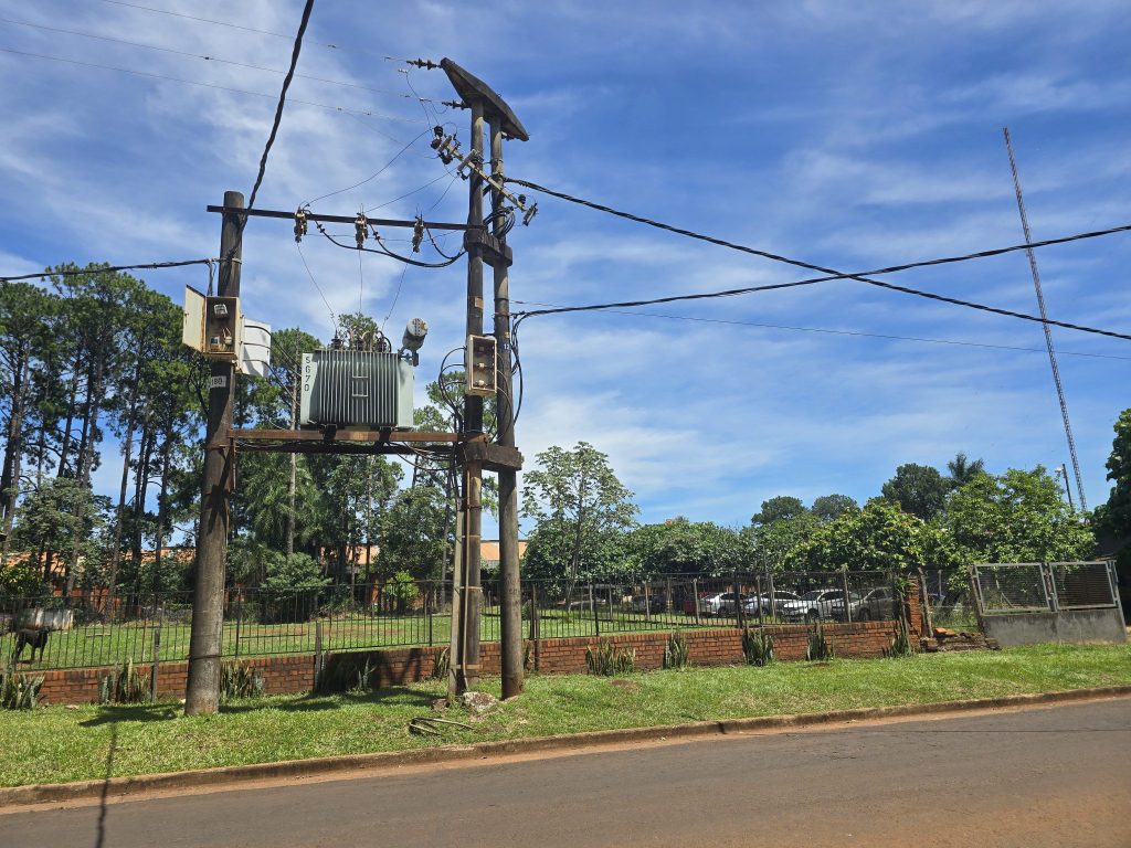 Nueva obra de 13,2 kV beneficiará al sistema eléctrico del sur de Posadas 1 2 - Nueva linea zona sur Posadas 4 - 1