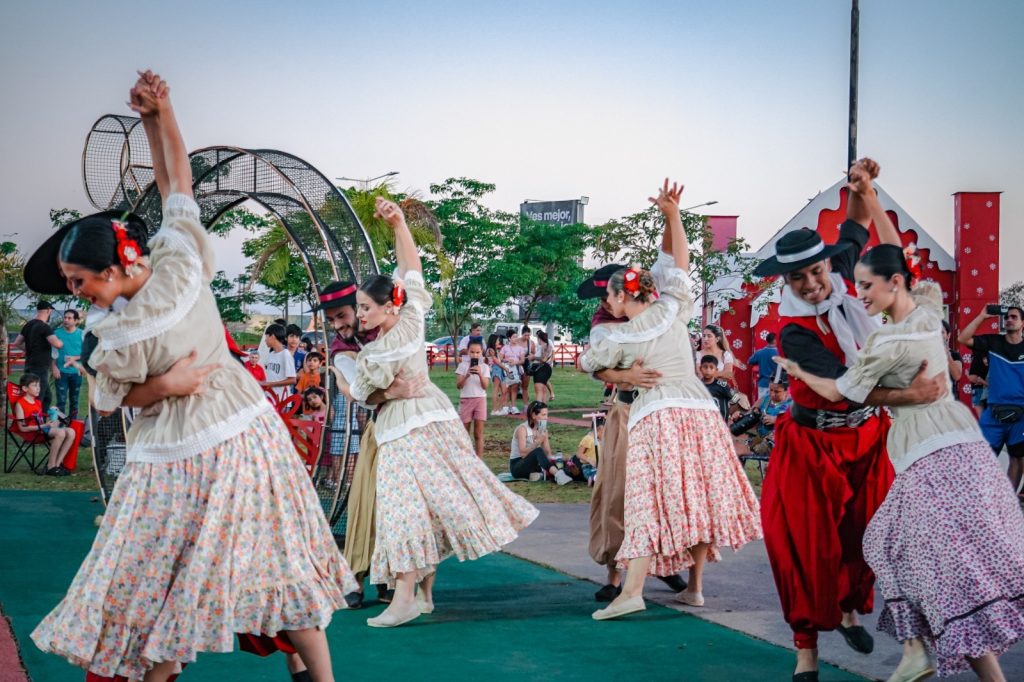 “Papá Noel” recibirá a las familias posadeñas en el Parque de las Fiestas 2 4 - PAPA NOEL EN POSADAS 2 - 3