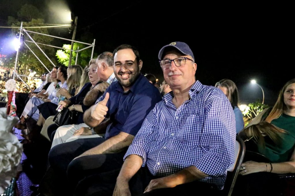 Passalacqua llamó a la unidad en la apertura de la 30° Fiesta Nacional de la Navidad del Litoral 5 10 - Passalacqua llamo a la unidad en la apertura de la 30° Fiesta Nacional de la Navidad del Litoral 6 - 9