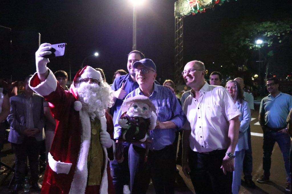Passalacqua llamó a la unidad en la apertura de la 30° Fiesta Nacional de la Navidad del Litoral 2 4 - Passalacqua llamo a la unidad en la apertura de la 30° Fiesta Nacional de la Navidad del Litoral 9 - 3