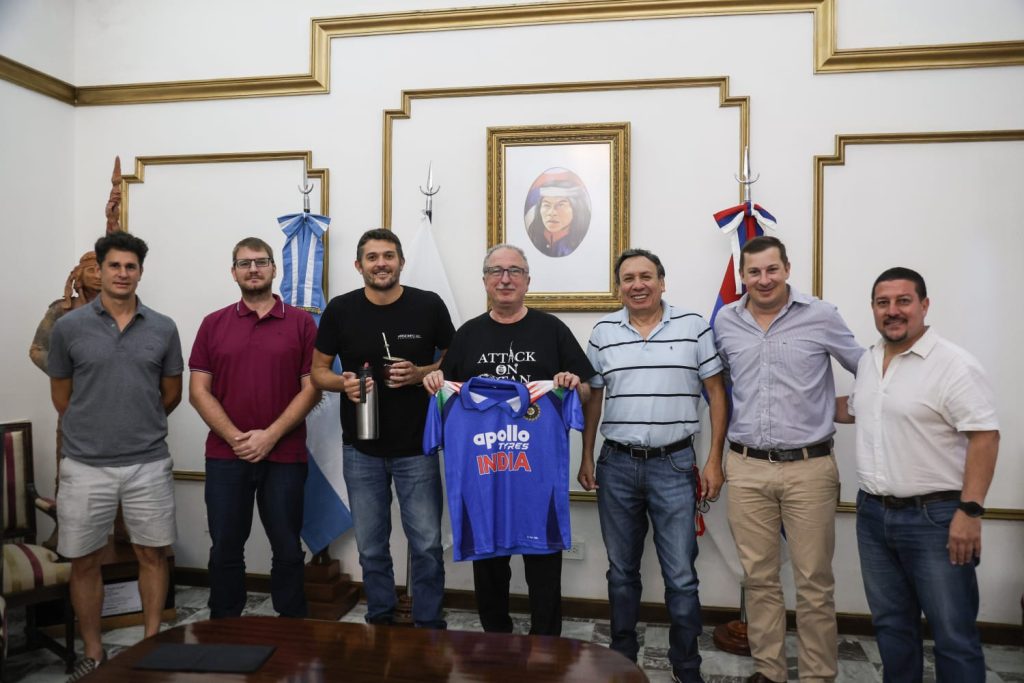 Passalacqua recibió a la misión yerbatera que abrió el mercado de la India para Misiones 1 2 - Passalacqua recibio a la mision yerbatera que abrio el mercado de la India para Misiones 6 - 1