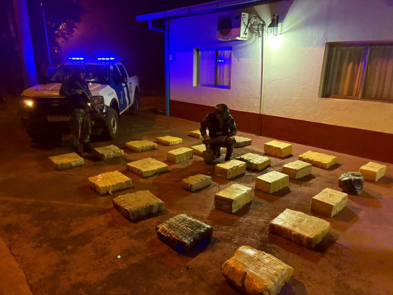 Prefectura decomisó droga valuada en más de $1.600 millones en Montecarlo