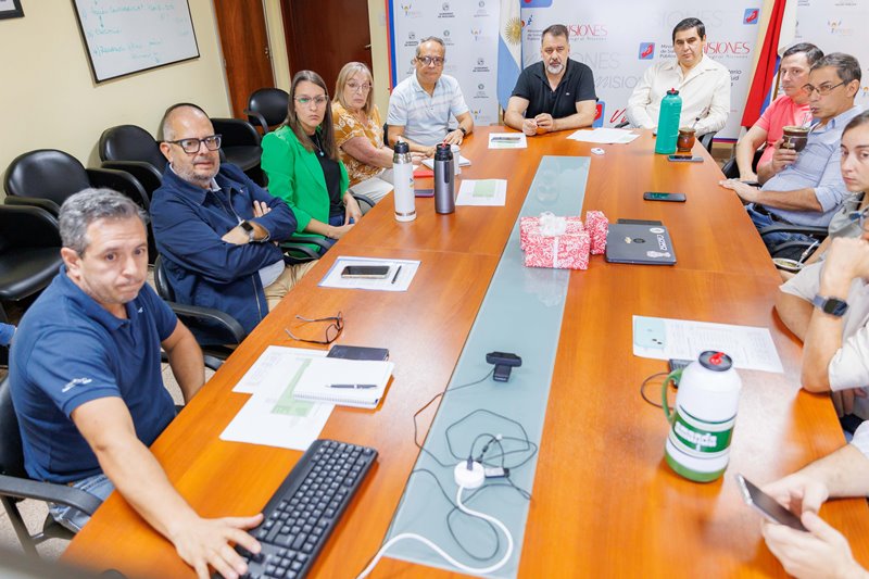 Misiones planifica su red sanitaria 2026 con énfasis en la vacunación y los controles de salud 3 6 - Reunion sumar 11 - 5