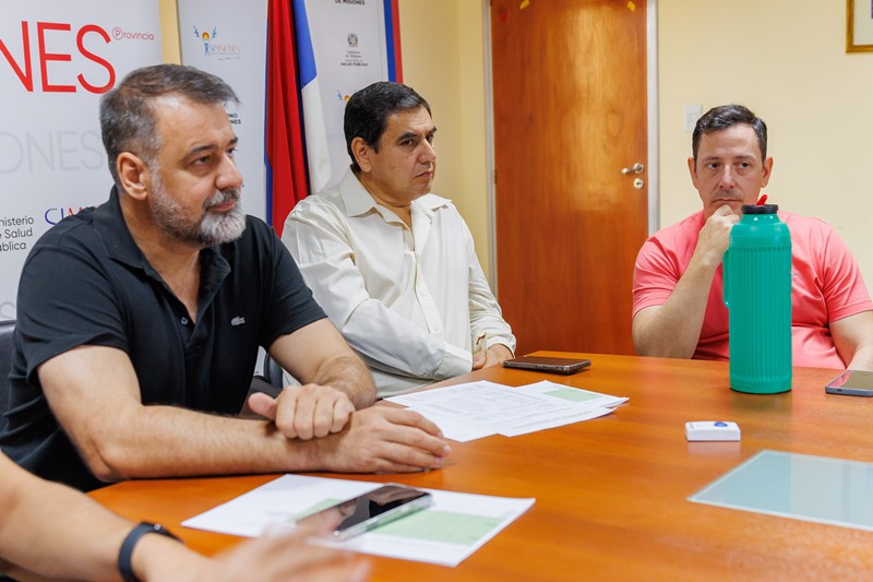 Misiones planifica su red sanitaria 2026 con énfasis en la vacunación y los controles de salud 1 2 - Reunion sumar 15 - 1