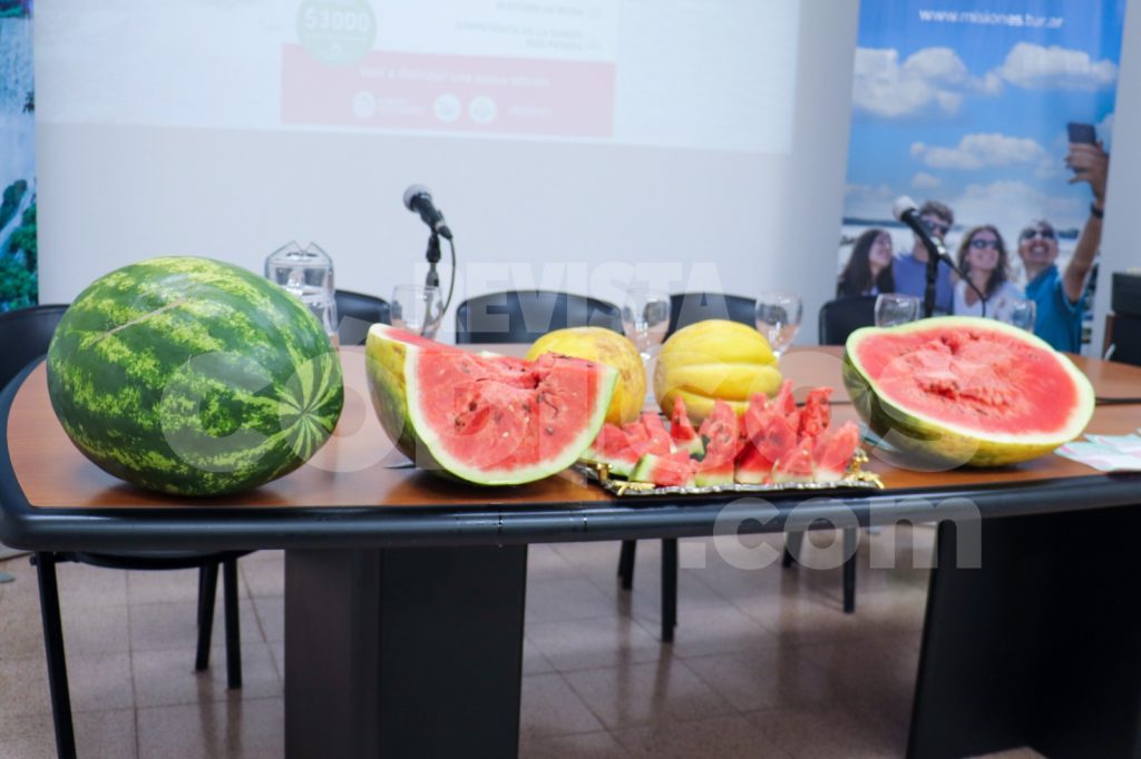 Ruiz de Montoya revaloriza a productores locales con la 15° Fiesta Provincial de la Sandía 1 2 - Ruiz de Montoya revaloriza a productores locales con la 15° Fiesta Provincial de la Sandia 9 - 1