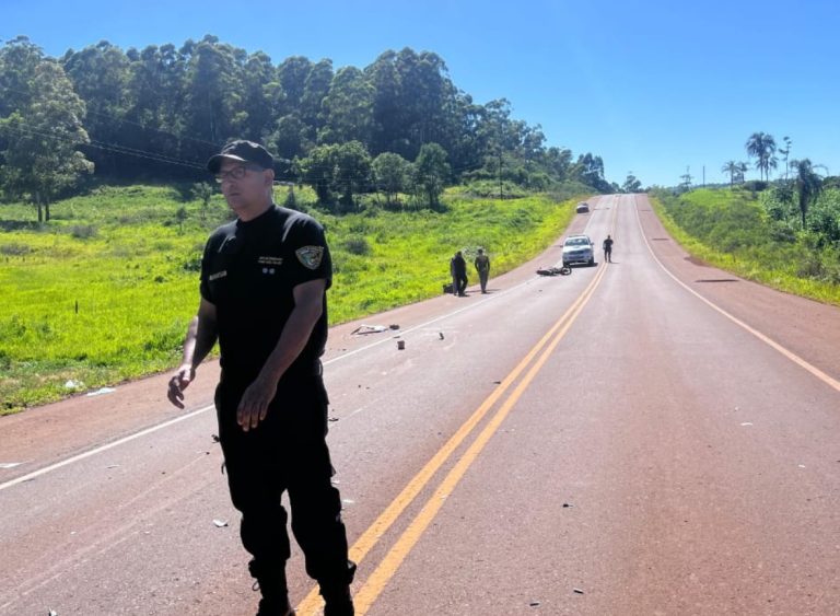 Grave accidente en Pozo Azul: un motociclista fue embestido por una camioneta que se dio a la fuga