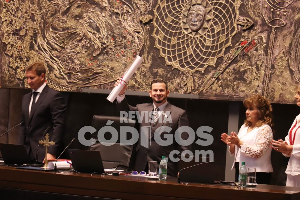 Macias asume la presidencia de la Cámara y consolida una etapa de diálogo entre oficialismo y oposición 2 4 - asuncion de autoridades legislatura 3 - 3