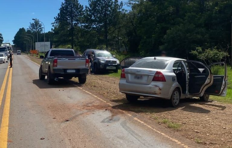 Jardín América: dos mujeres fueron hospitalizadas tras fuerte colisión